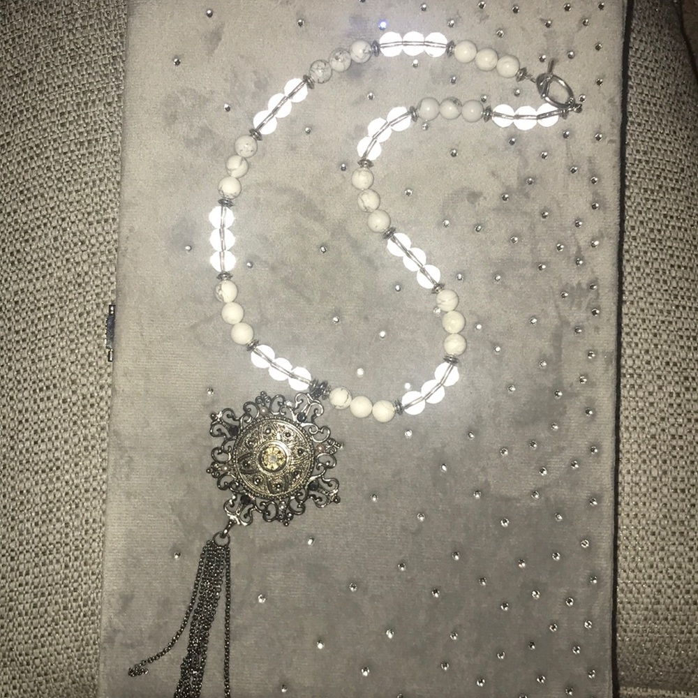 ⚪️Vintage Necklace⚪️